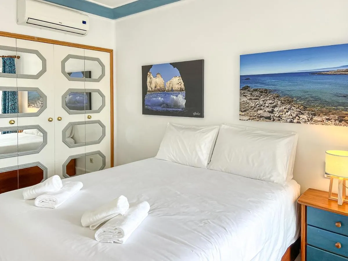 Lovely Apartment In Albufeira 2Bd 250M Beach Ocean View And Ac Wi-Fi Pool 0*,  Portugal
