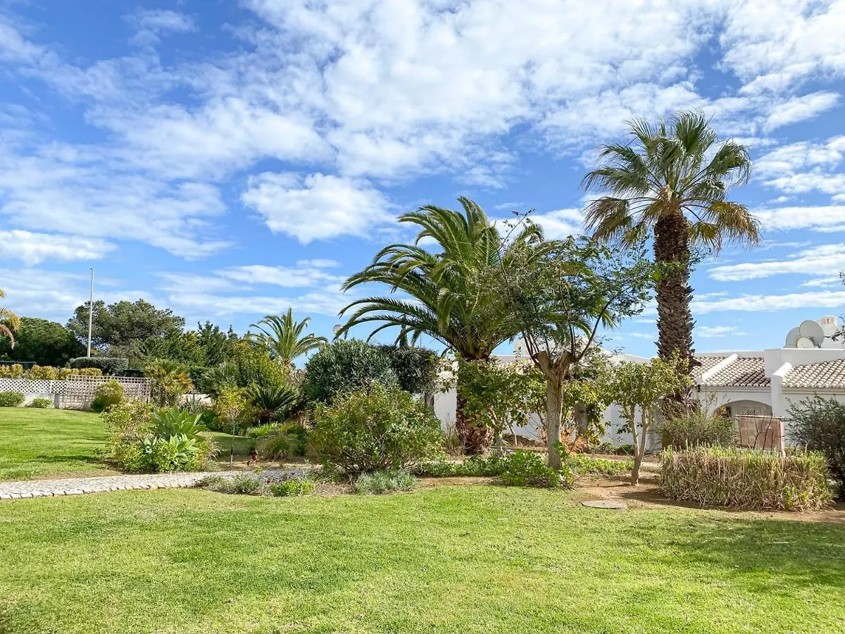 Lovely Apartment In Albufeira 2Bd 250M Beach Ocean View And Ac Wi-Fi Pool