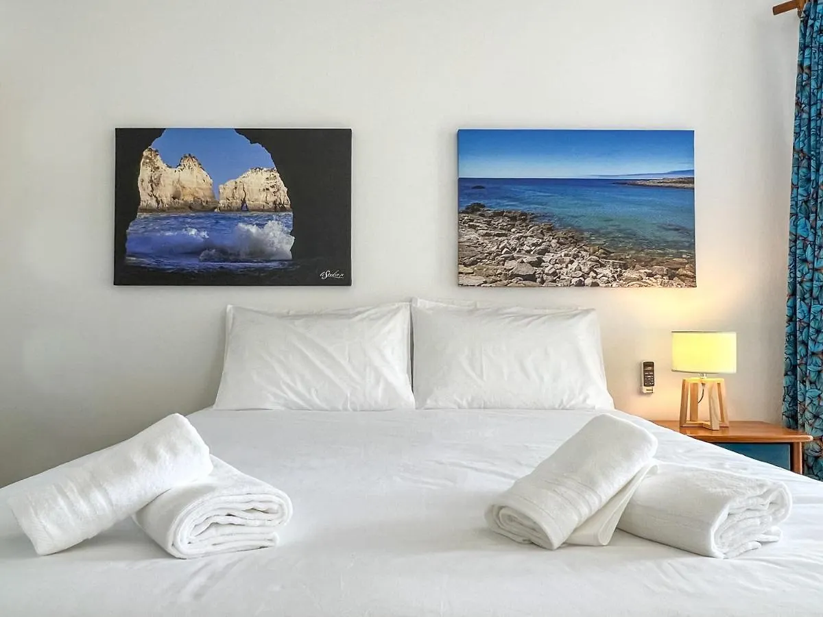 Lovely Apartment In Albufeira 2Bd 250M Beach Ocean View And Ac Wi-Fi Pool